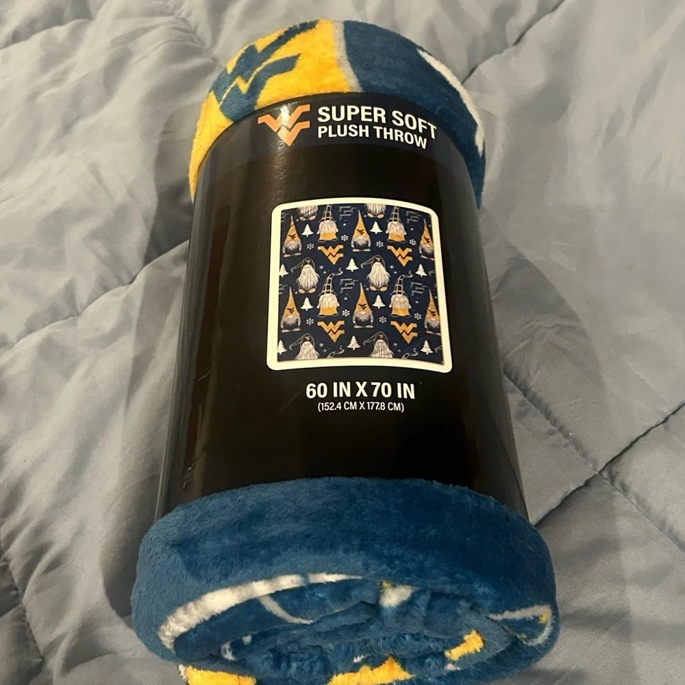 NWT Super Plush WVU Mountaine Blue and Yellow Throw Blanket for Ultimate Comfort